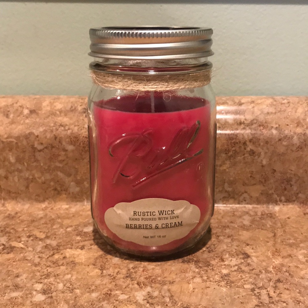 One (1) Berries & Cream Scented Candle